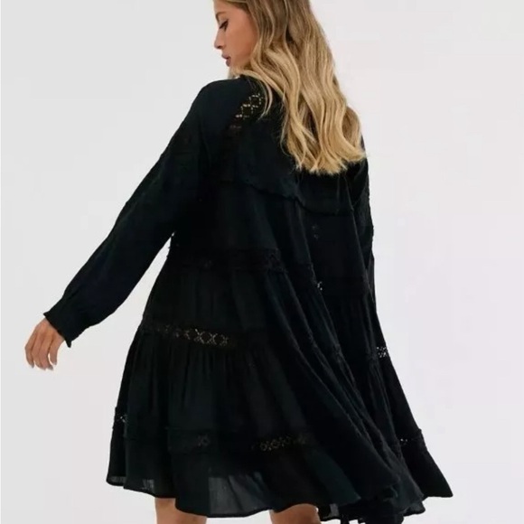 Free People Dresses & Skirts - FREE PEOPLE Piece of Your Heart Swing Dress. Versatile, Adorable and Comfy! 👗